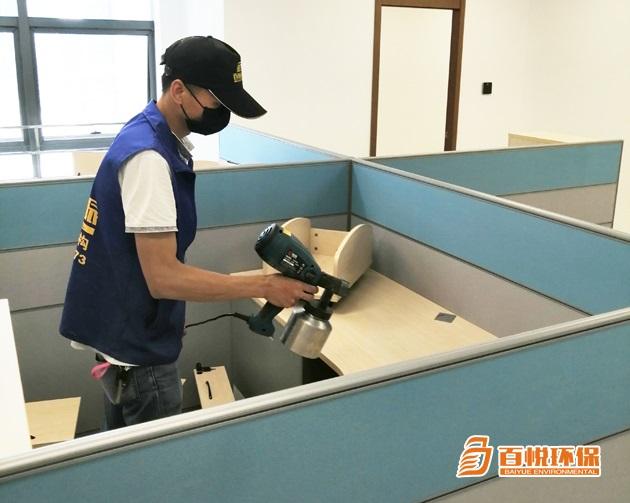 百悅環(huán)保推薦：汽車車內(nèi)如何除甲醛，甲醛又從哪來？